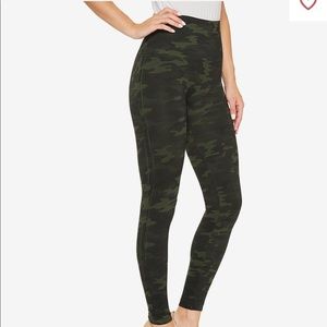 Spanx Look At Me Now Leggings